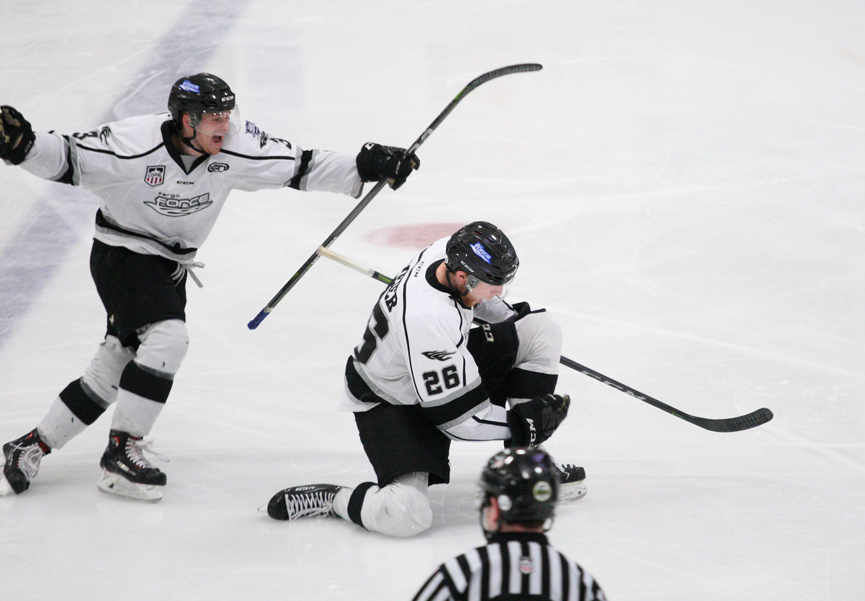 042918JN-fargo-black-hawks-5